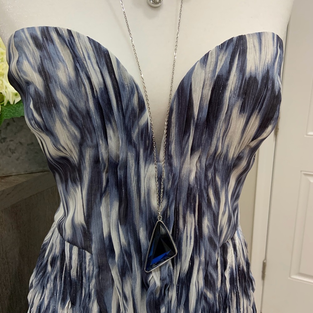 KIMCHI BLUE size 8 strapless maxi